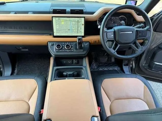 Land Rover Defender 2023 — миниатюра 5