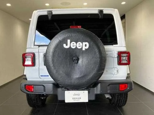Jeep Wrangler 2023 — миниатюра 4