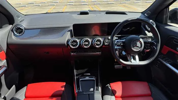 Mercedes-Benz GLA-Class GLA35 4MATIC 2024 — миниатюра 5