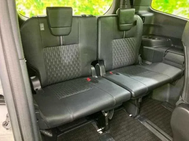 Toyota Noah 2023 — миниатюра 3