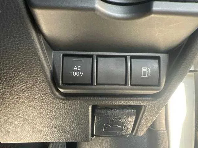 Toyota Prius 2023 — миниатюра 3