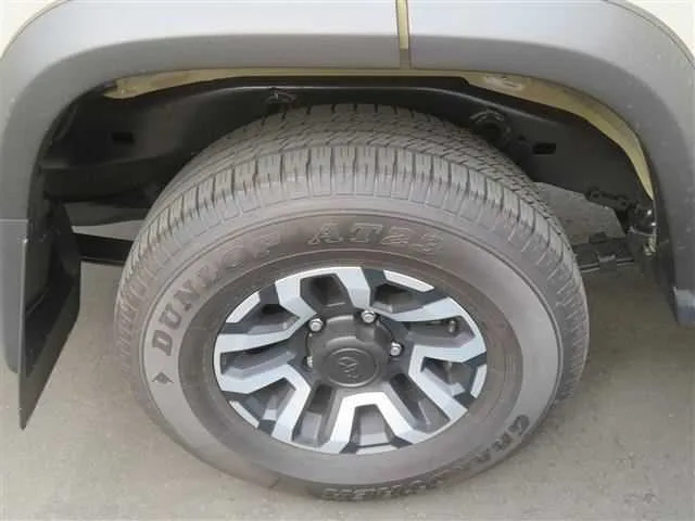 Toyota Land Cruiser 70AXETC 2025 — миниатюра 4