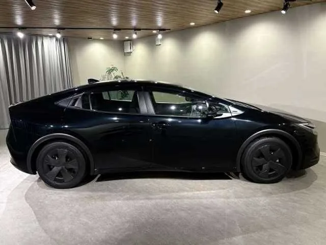 Toyota Prius 2024 — миниатюра 4