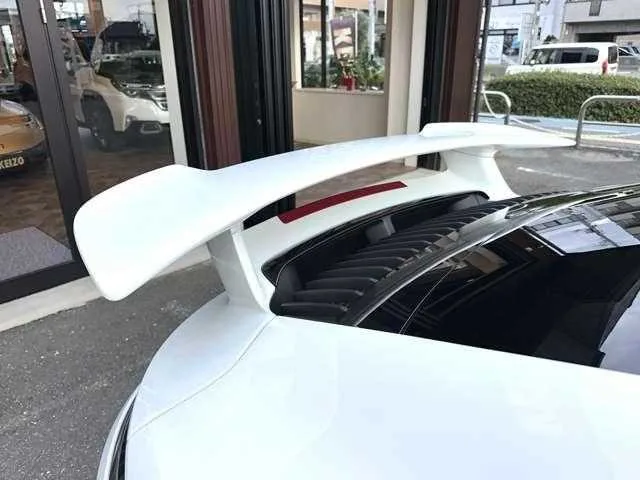 Porsche 911 GTS PDK 2023 — миниатюра 5