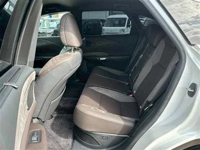 Lexus RX 2023 — миниатюра 2