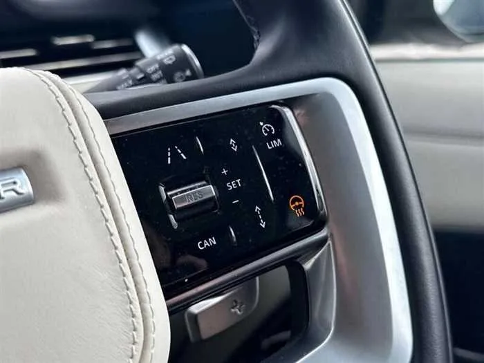 Land Rover Range Rover AUTOMATIC DIESEL 2023 — миниатюра 4