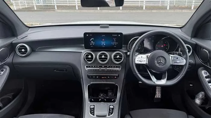 Mercedes-Benz GLC-Class GLC220d 4MATIC AMG 2023 — миниатюра 2