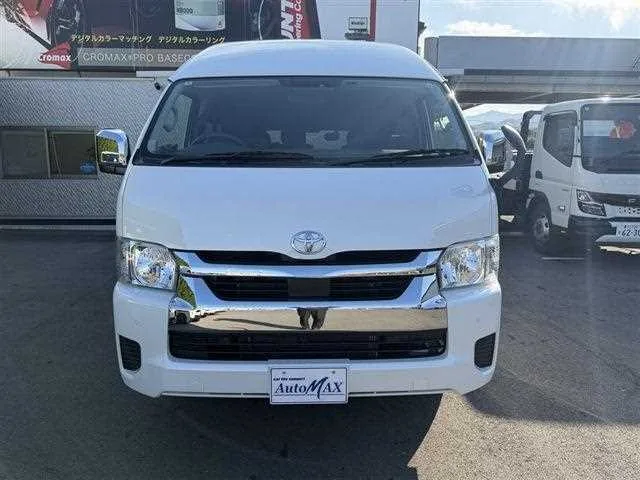 Toyota HIACE WAGON 2025 — миниатюра 2
