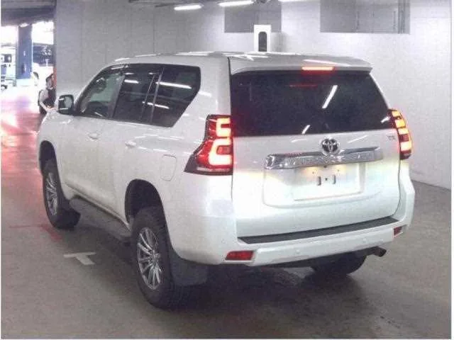Toyota Land Cruiser Prado 2022 — миниатюра 2