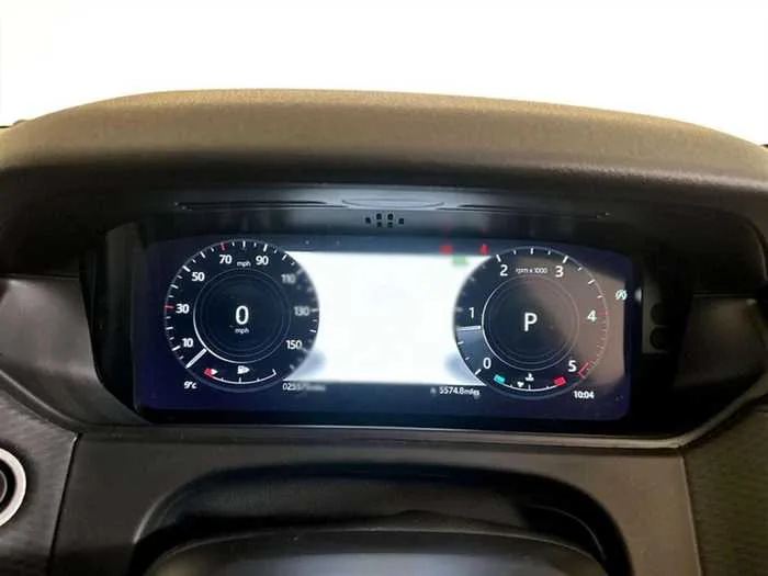 Land Rover Range Rover Velar AUTOMATIC DIESEL 2022 — миниатюра 3