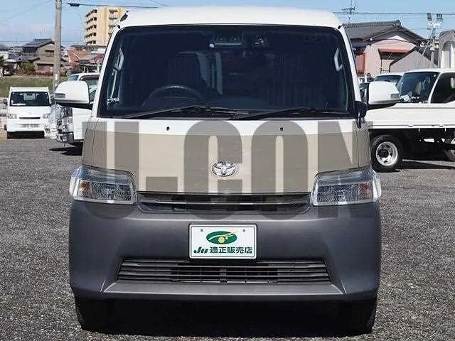 Toyota Townace Van 2022 — миниатюра 5