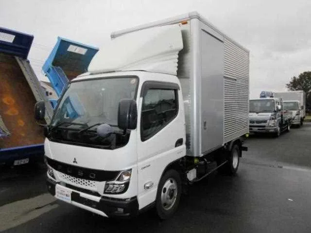 Mitsubishi Fuso Canter 2024 — фото 1, купить с доставкой в Москву