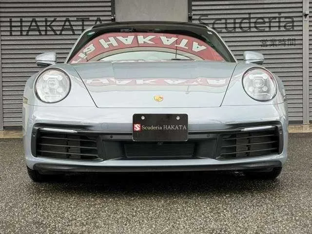 Porsche 911 2024 — миниатюра 2