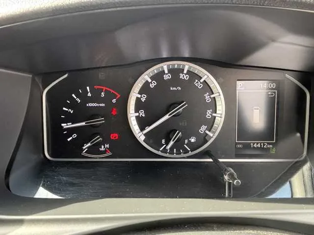 Toyota Hiace Van 2023 — миниатюра 4