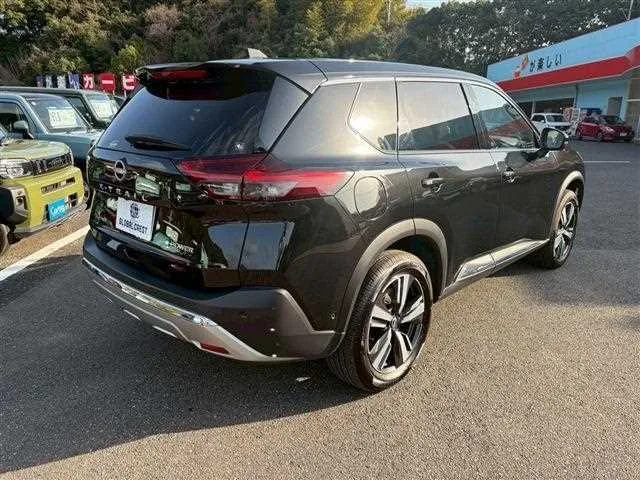 Nissan X-Trail 2025 — миниатюра 3