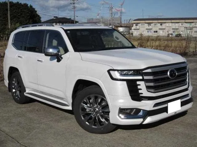 Toyota Land Cruiser 2023 — фото 1, купить с доставкой в Москву