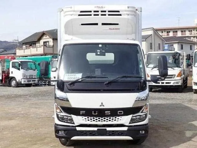Mitsubishi Fuso CANTER 2023 — миниатюра 2