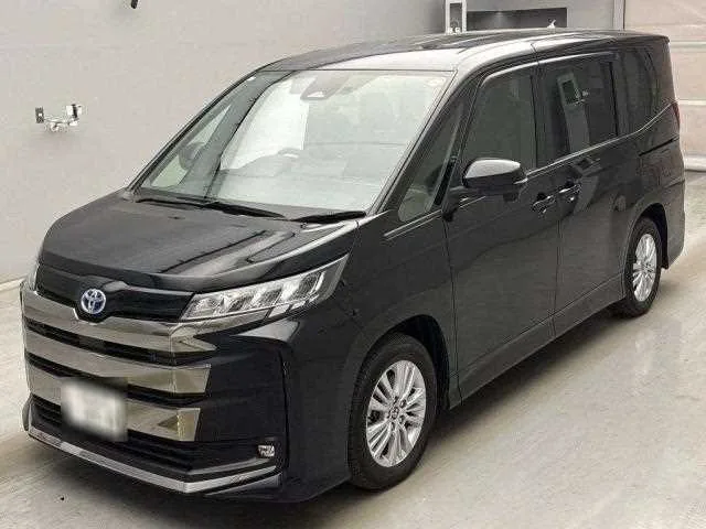 Toyota NOAH 2023 — миниатюра 3