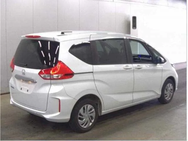 Honda Freed 2022 — миниатюра 2