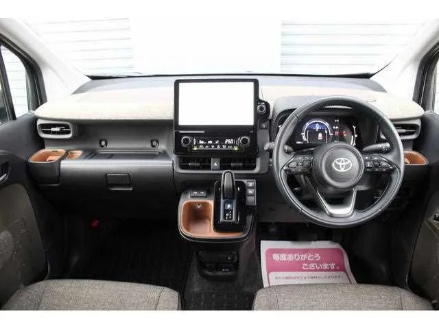 Toyota Sienta 2023 — миниатюра 5