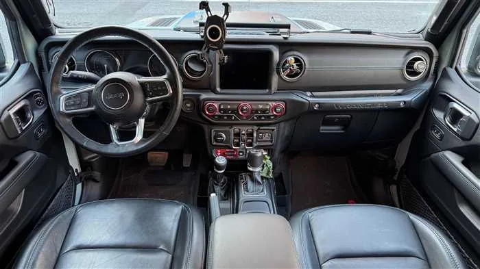 Jeep Wrangler 4xe 2023 — миниатюра 2