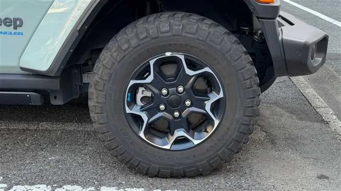 Jeep Wrangler 4xe 2023 — миниатюра 5