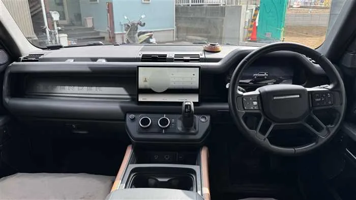 Land Rover Defender 110 X HSE D300 2024 — миниатюра 2
