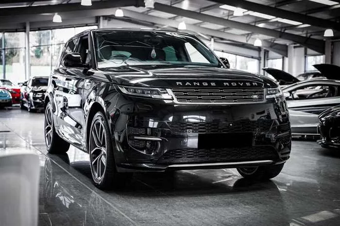Land Rover Range Rover Sport AUTOMATIC DIESEL 2023 — фото 1, купить с доставкой в Москву