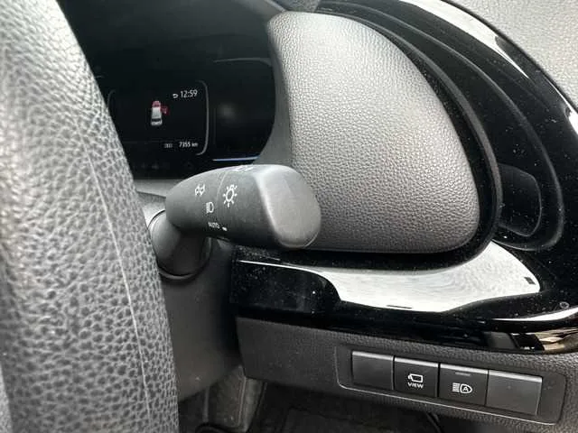 Toyota AQUA 2024 — миниатюра 3