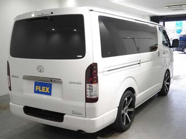 Toyota Hiace Van 2024 — миниатюра 5