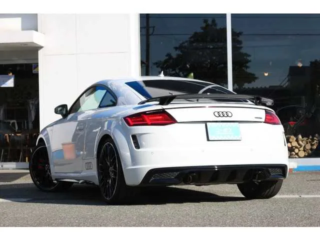 Audi TT 2023 — миниатюра 2