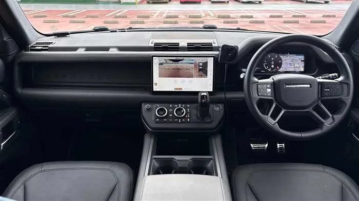 Land Rover Defender 110 X HSE D350 2025 — миниатюра 2