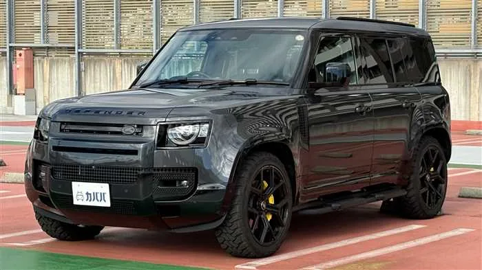 Land Rover Defender 110 X HSE D350 2025 — фото 1, купить с доставкой в Москву