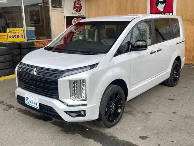 Mitsubishi Delica D:5 2025 — фото 1, купить с доставкой в Москву