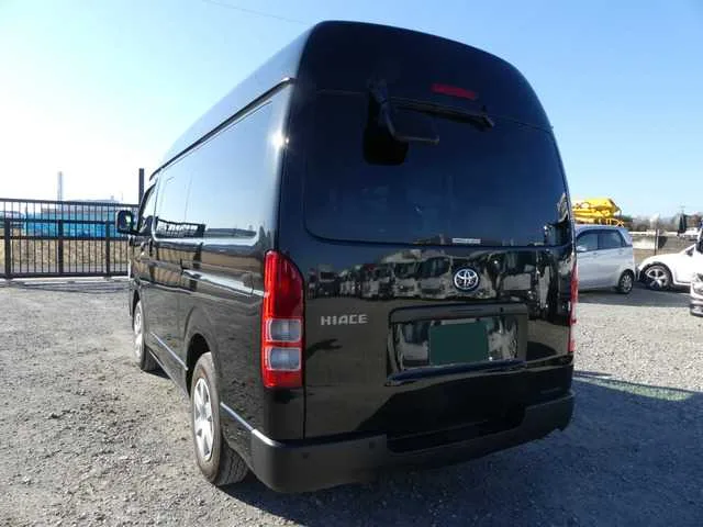 Toyota Hiace Van 2024 — миниатюра 2