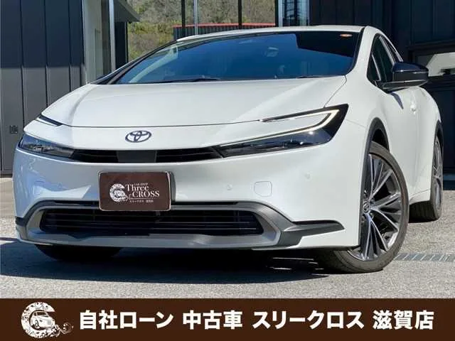 Toyota Prius 2023 — фото 1, купить с доставкой в Москву