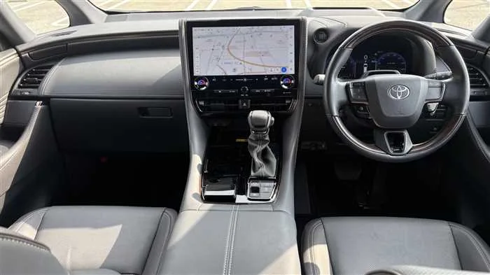 Toyota Alphard Z 2025 — миниатюра 5