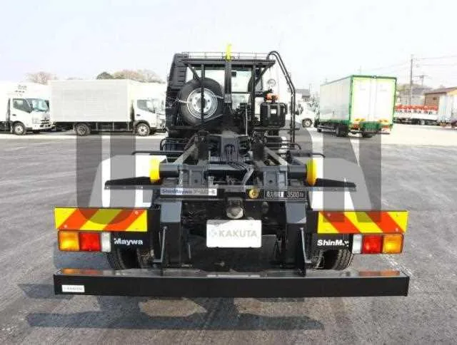 Mitsubishi Fuso Fighter 2024 — миниатюра 4