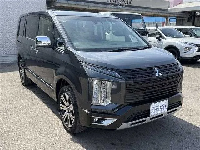 Mitsubishi Delica D:5 2024 — миниатюра 3