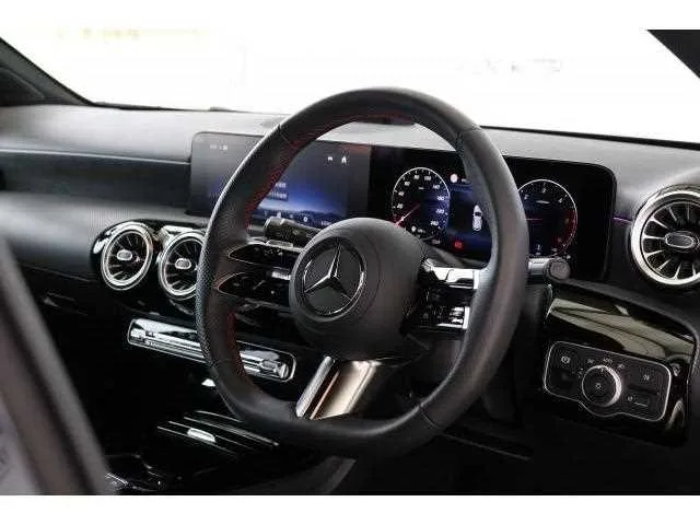 Mercedes-Benz A-Class 2024 — миниатюра 2
