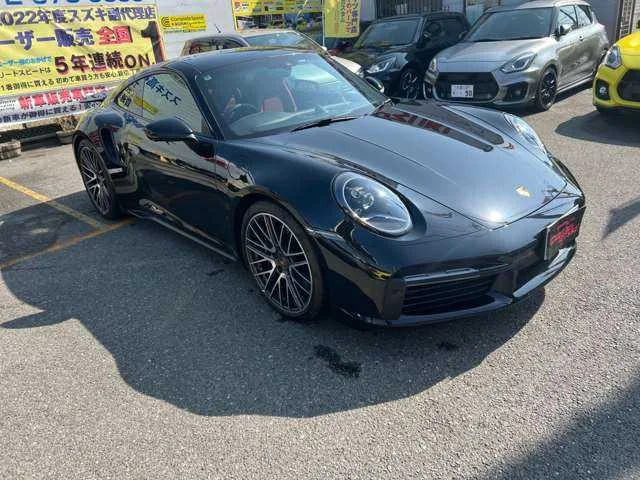 Porsche 911 2022 — миниатюра 2