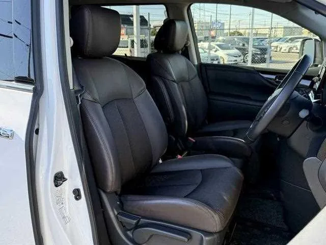 Nissan Elgrand 2024 — миниатюра 3