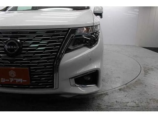 Nissan Elgrand 2024 — миниатюра 4