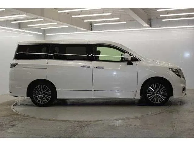 Nissan Elgrand 2024 — миниатюра 5