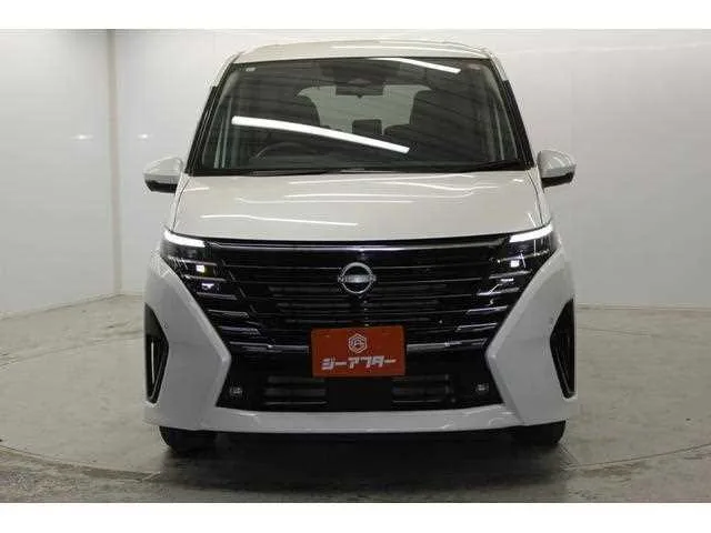 Nissan Serena 2023 — миниатюра 2