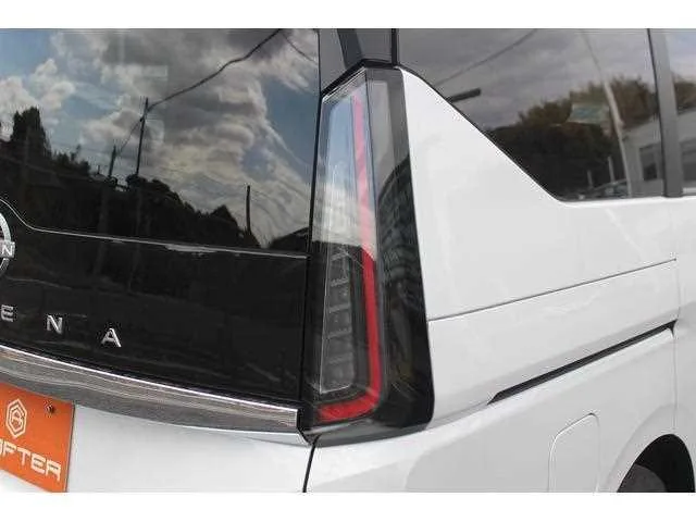 Nissan SERENA 2023 — миниатюра 3