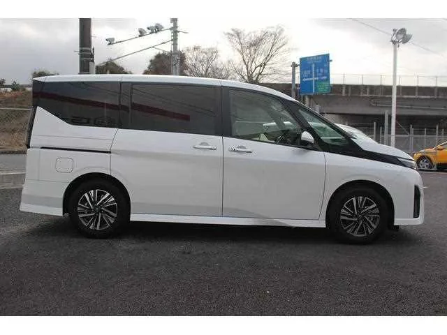 Nissan Serena 2024 — миниатюра 4