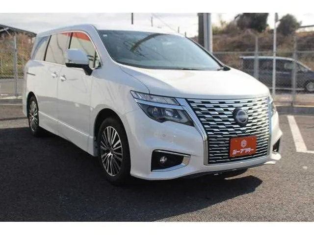 Nissan Elgrand 2024 — фото 1, купить с доставкой в Москву