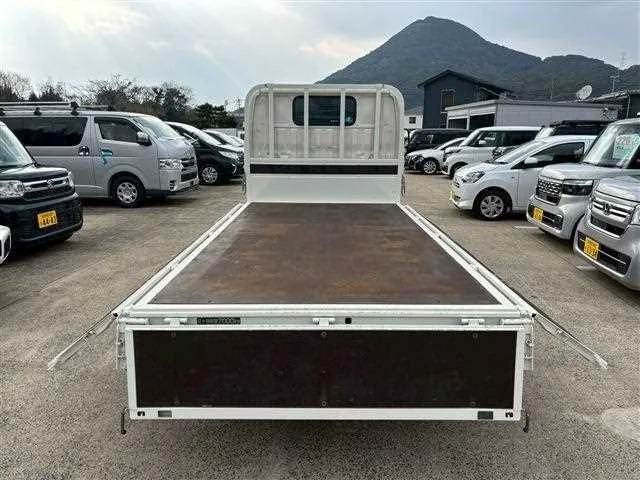 Toyota DYNA TRUCK 2022 — миниатюра 3