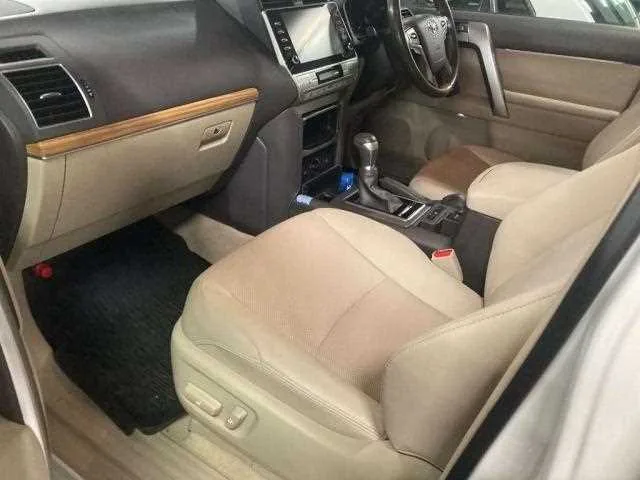 Toyota Land Cruiser Prado 2022 — миниатюра 3
